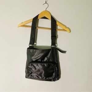 Kenneth Cole silver cross body purse